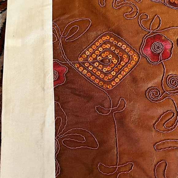 Beautiful Set Of Six Chopsticks & Silk Placemats w Sequins RUST Color - Picture 6 of 12